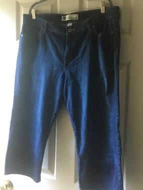 Gap curvy low rise stretch crop pants